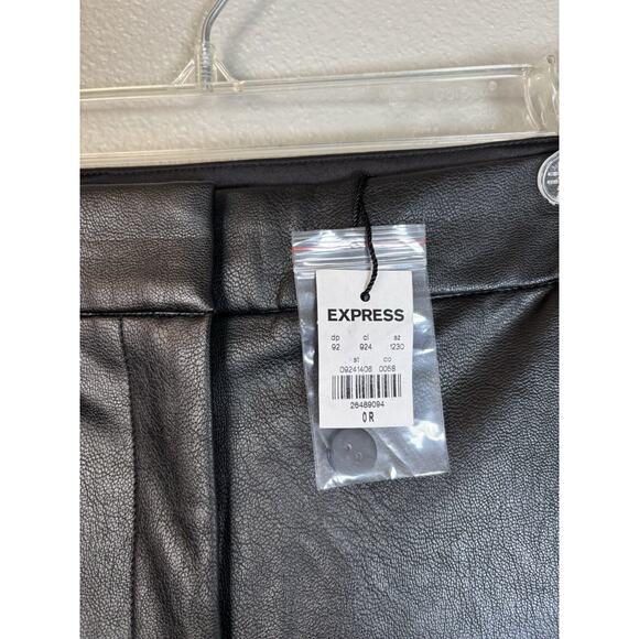 EXPRESS Size 0R Women's Black‎ High Rise Vegan Leather Pants Cropped Flare NEW - Picture 4 of 12